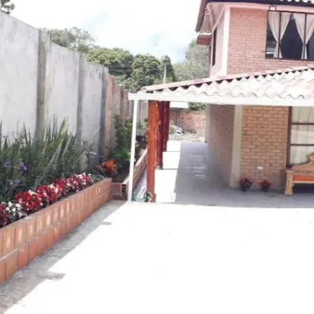 Casa Hotel Villa Lorena-3